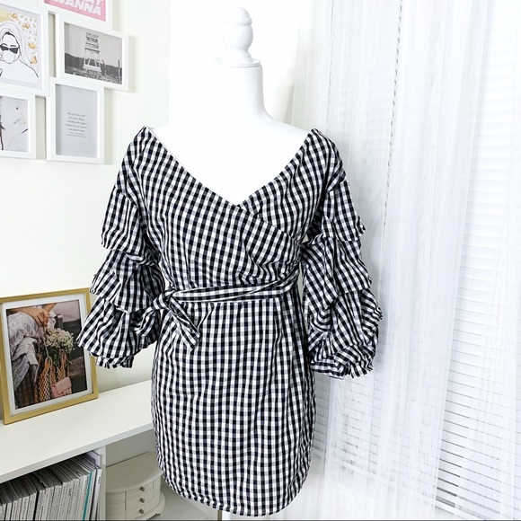 DO+BE Dresses & Skirts - Do+ Be Black Gingham Shift Puff Sleeve Wrap Dress